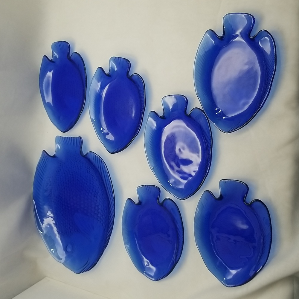 Arcoroc France Poisson Saphir Fish Plates - Picture 2 of 13